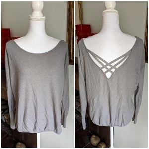 Garage Womens Medium Loose Thermal Gray Criss Cross Back Long Sleeve Knit Top 26